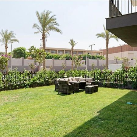 Luxury 2 Bedroom Ground Floor Apartment With Private Garden In Cairo Festival City Luaran gambar